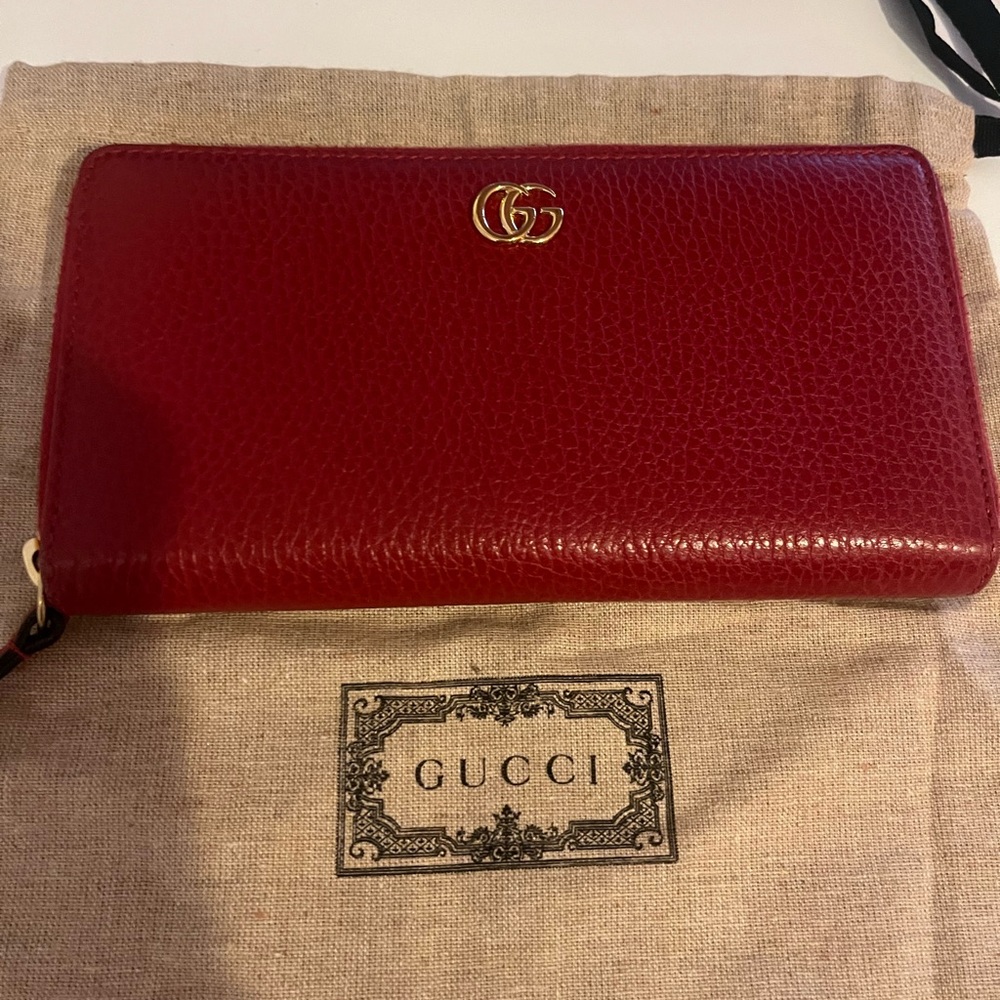 Gucci red Wallet